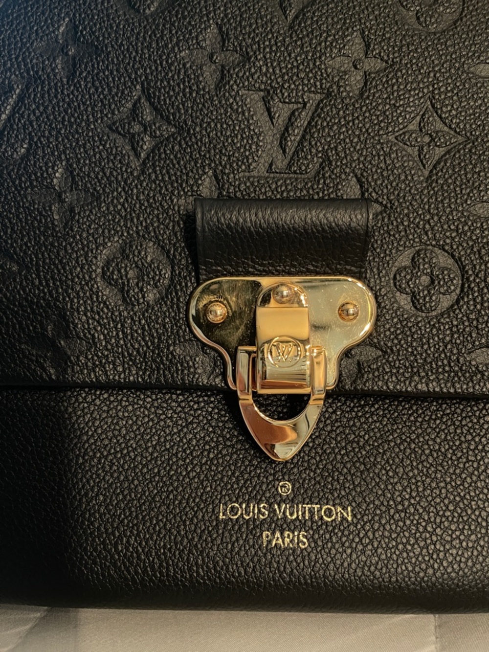Louis Vuitton Black Monogram Gold-Chain Shoulder Bag - Picture 4 of 10